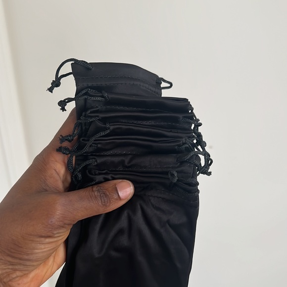 Pack of seven soft glasses case - Picture 3 of 3